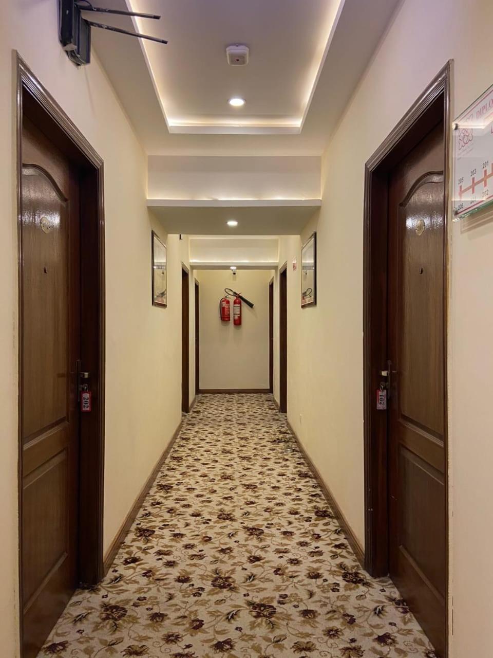 Hotel Diplomat Islamabad Exteriör bild