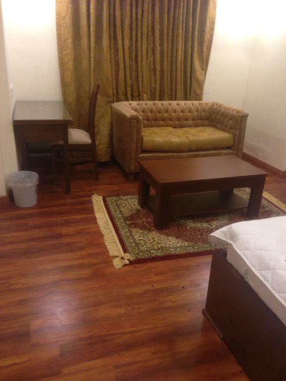 Hotel Diplomat Islamabad Exteriör bild