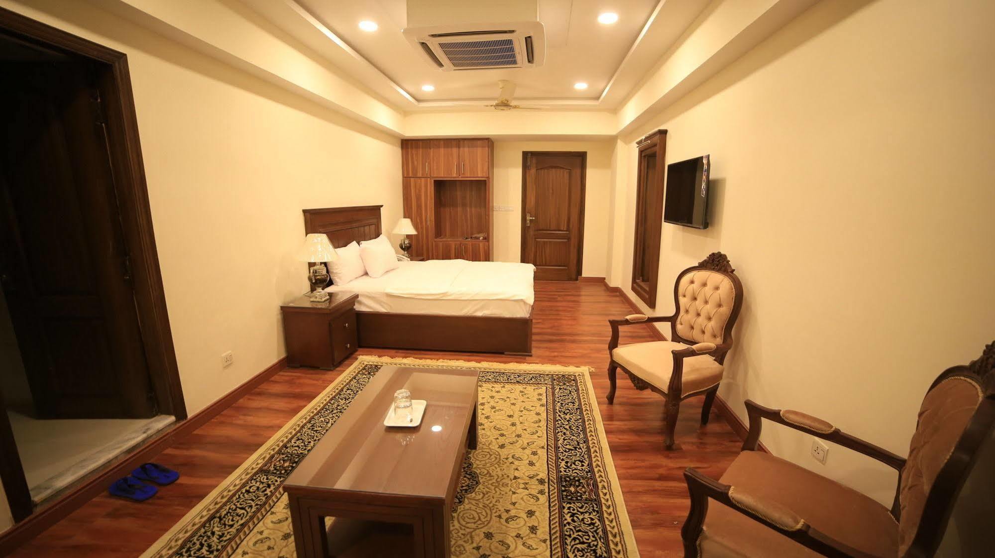 Hotel Diplomat Islamabad Exteriör bild