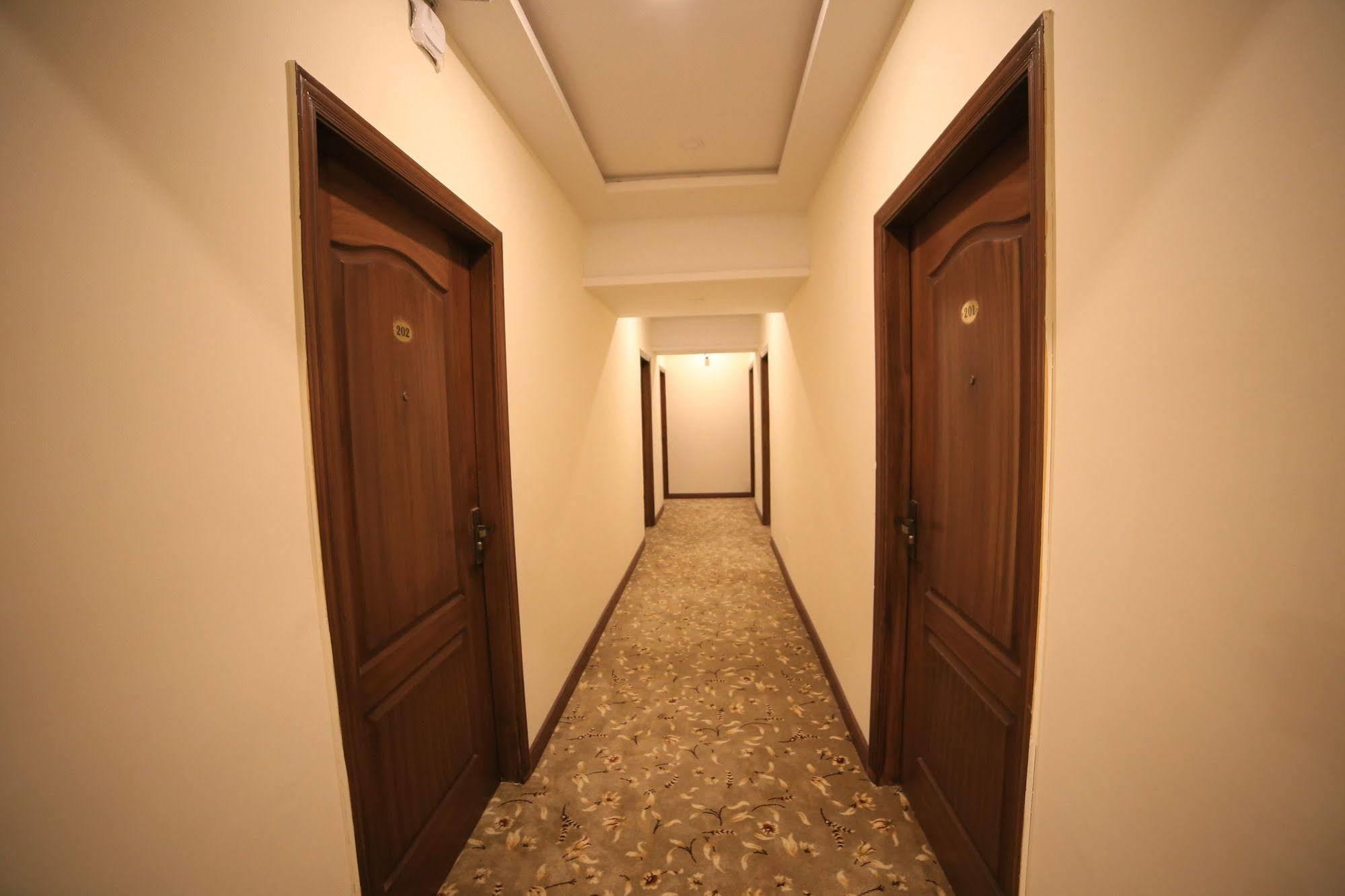 Hotel Diplomat Islamabad Exteriör bild
