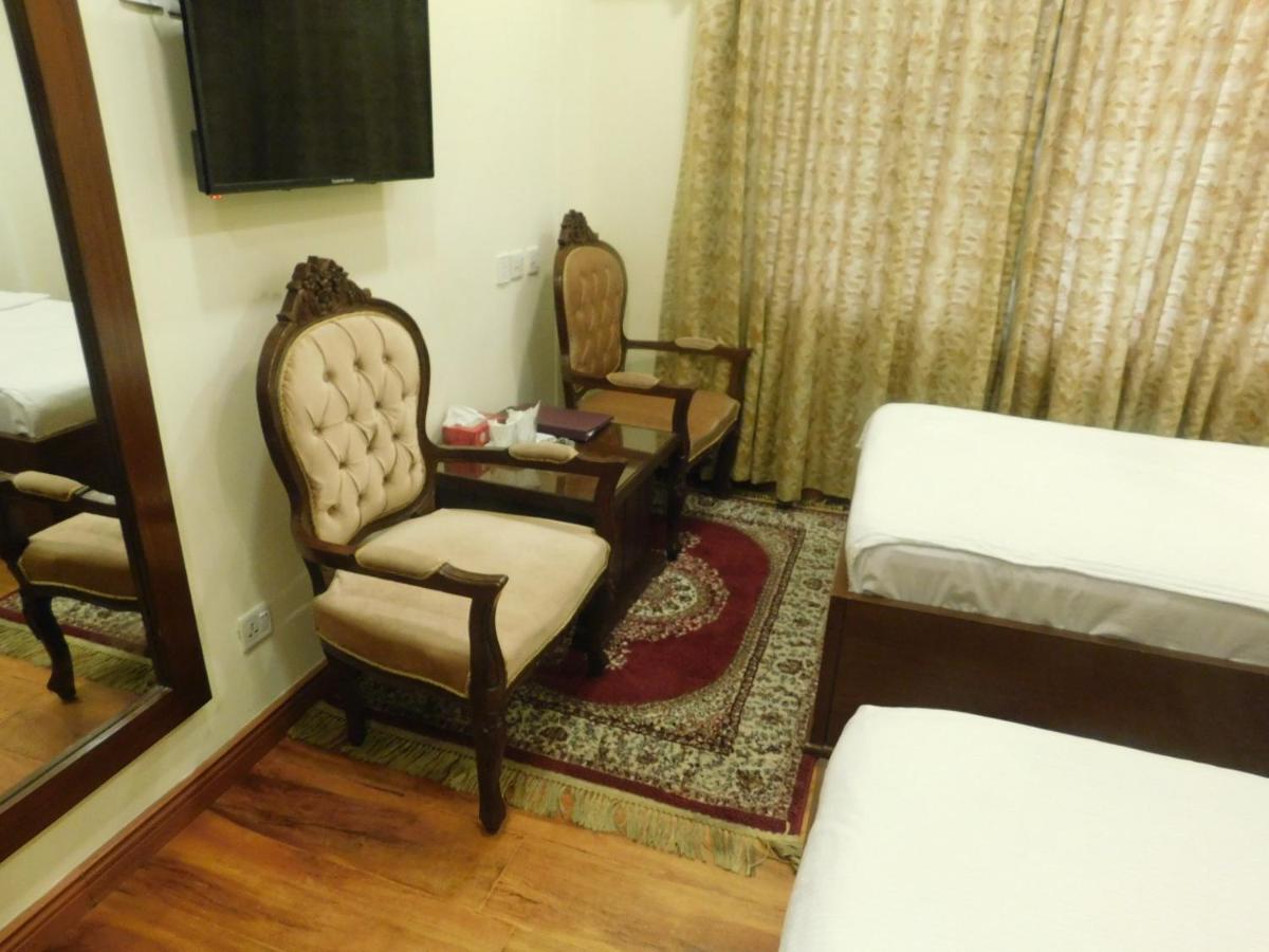 Hotel Diplomat Islamabad Exteriör bild
