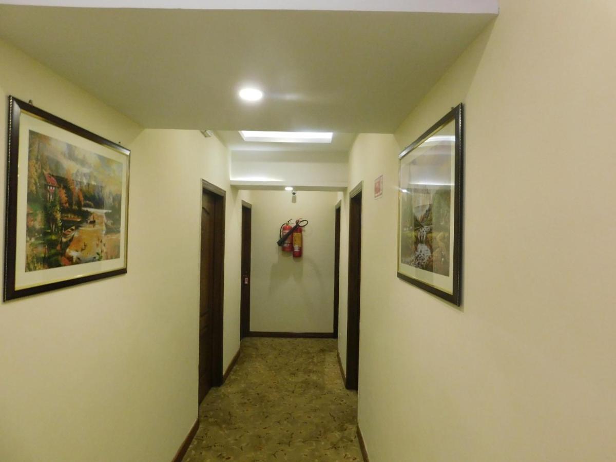 Hotel Diplomat Islamabad Exteriör bild